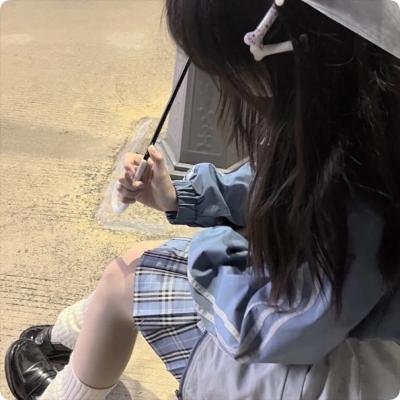 青年的椅子